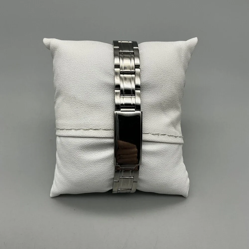 TFX by Bulova Womens Watch 26mm Silver Tone Date 36M100 in Box New Battery 7.5